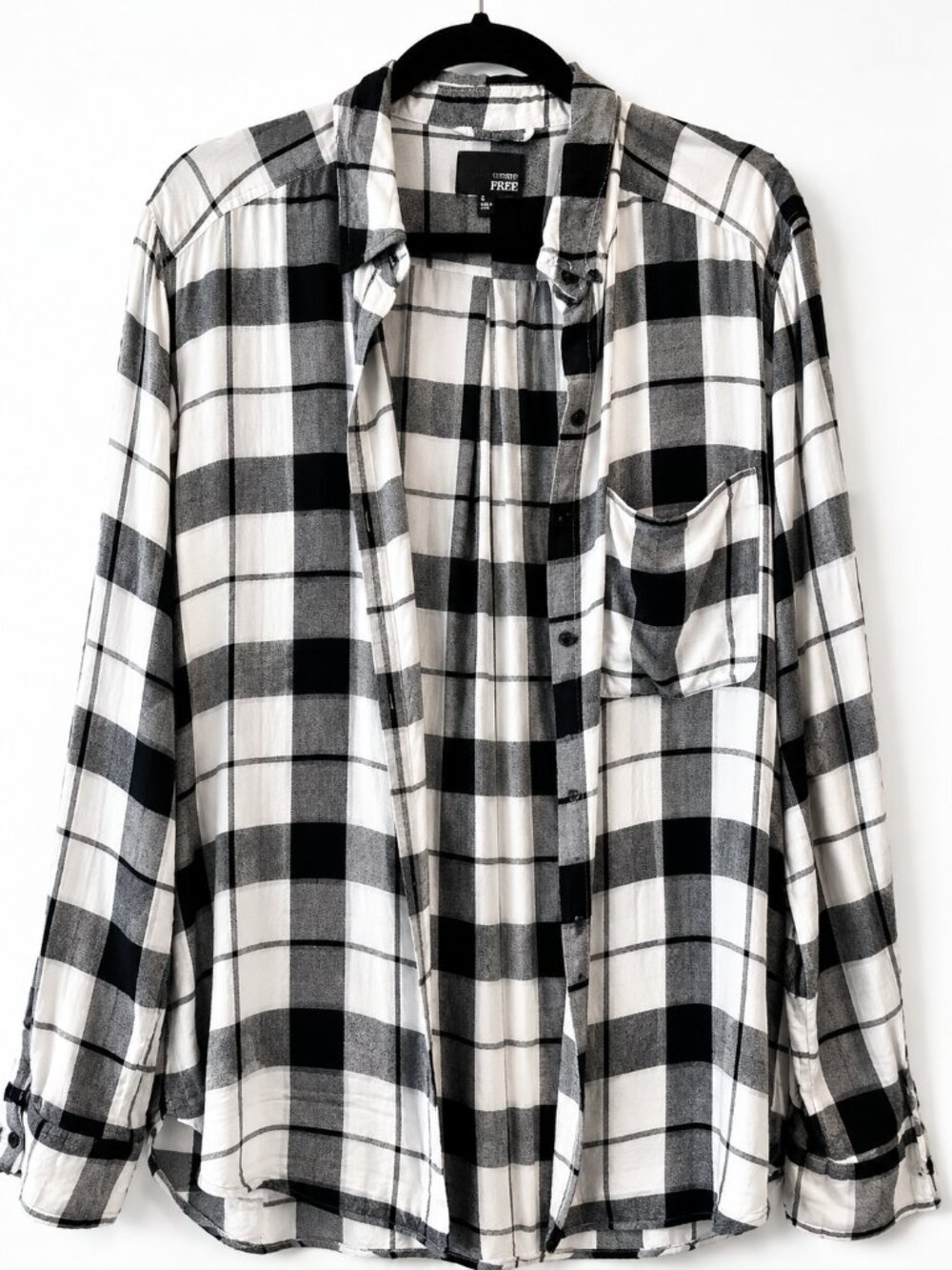 Aritzia Wilfred Free Plaid Flowy Rayon Button-Up Shirt | Black & White Plaid